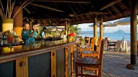 La Pirogue Mauritius - bar