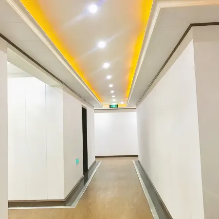 Yurenjia Business Hotel
