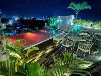 J7 Plaza Hotel Iloilo Các khách sạn gần Khu phức hợp Smallville