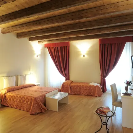 Honey Rooms Ferrara