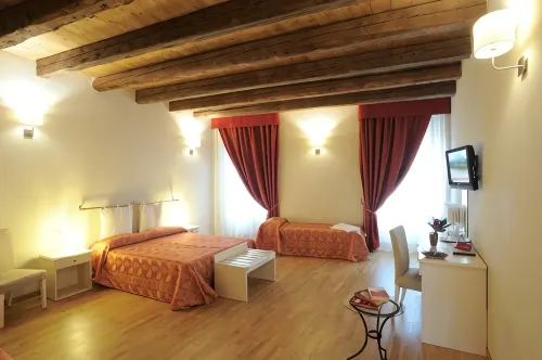 Honey Rooms Ferrara - Balkon