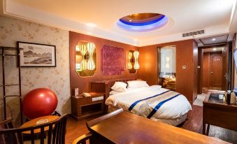 Homeinn Ripple Yun Hotel (Haining Railway Station Wuyueqian Store)