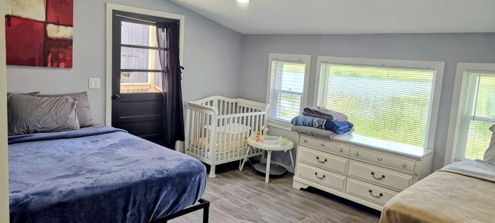 Charming Lakefront Retreat on Little Mill Lake Hotels in Barry County