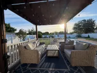 Clarkston House with pool! Relax and enjoy with family and friends