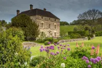 Aylworth Manor - Bed and breakfast