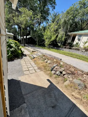 Charming Victorian style, updated 2-bedroom house with AC in charming Dunsmuir