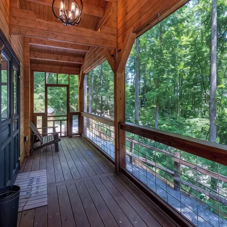 Charming Moose Lodge 2-bedroom cabin with WIFI,& Game room in Bryson City