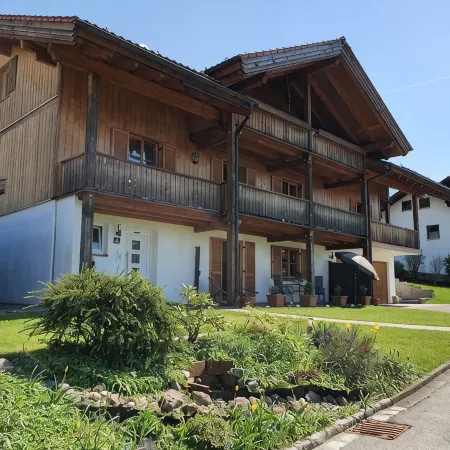 Comfortable, Quiet Apartment in the Beautiful Ostallgäu - FeWo Fischer Halblech - Отели в г. Хальблех