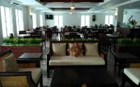 Le Semar Hotel - Serang - breakfast