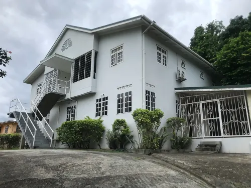 住宅區，出行便利！家外之家-兩卧室套房 - 公寓
