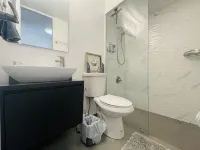 Beachfront Condo with Amaing Ocean View. Walk to Beaches & Restaurants - 露台