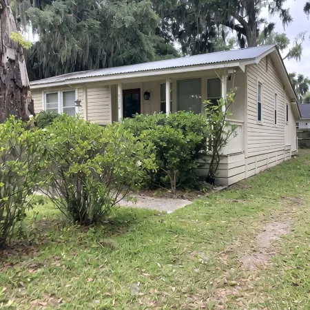 Walk to Bay Street and Historic Downtown Beaufort! Close to Parris Island MCRD!!