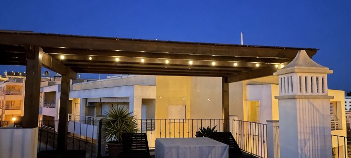 Beach villa with sea view roof terrace for the whole family Hotels in Alvor