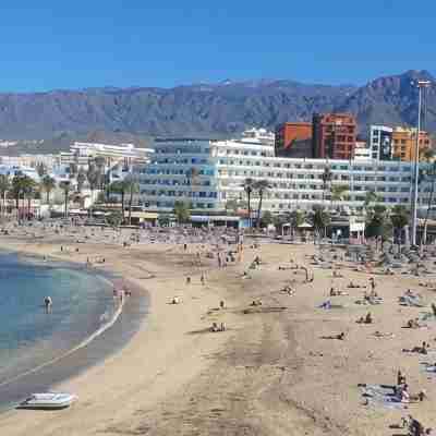 1 Bedroom Apartment With Air Conditioning & Free WIFI Pool & Sea View Fitness & Recreational Facilities