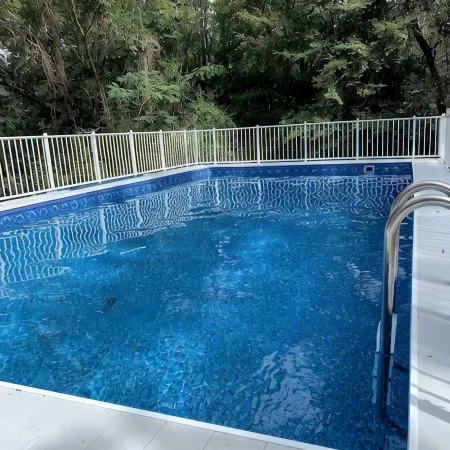 Hideaway_3 BR w/ Private Pool on wooded lot