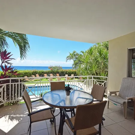 Beachfront Apartment in St. Lawrence Gap - Close To Your Every Need