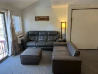 Attitash Mountain Resort Condo- 3 Floors, Sleeps 12- Story Land, Ski, Shop, Golf