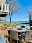 Unforgettable 4 bedroom 3 bath waterfront cabin - 5 Sao