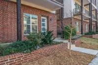 Luxury Downtown Townhouse w/ Game Room and Gated Lot