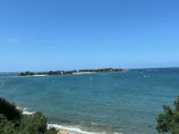 Apartment 2/4 Pers.  , Terrace 25m2 - 50m Beach and GR34. Dogs Welcome - Homestays