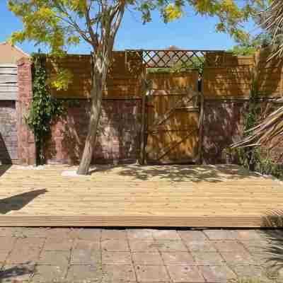 Spacious, sleeps 8, dog friendly, safe garden Hotel Exterior