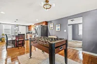 3BR1.5BA Retreat - Near Airport - Homestays