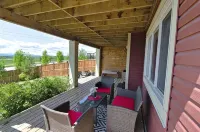 A place full of character and charm-Gateway to Canadian Rockies