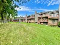 Golf Course View Sleeps 12 3 Bedroom w/Loft Better Than Any Motel.