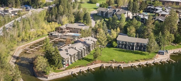 Amazing WATERFRONT GETAWAY with Views of Gorgeous Flathead Lake Hotels in Bigfork