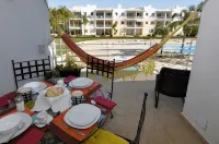 Sea and Pool at Vila da Praia - Near the beach and very close to Alvor villag - 3-Star