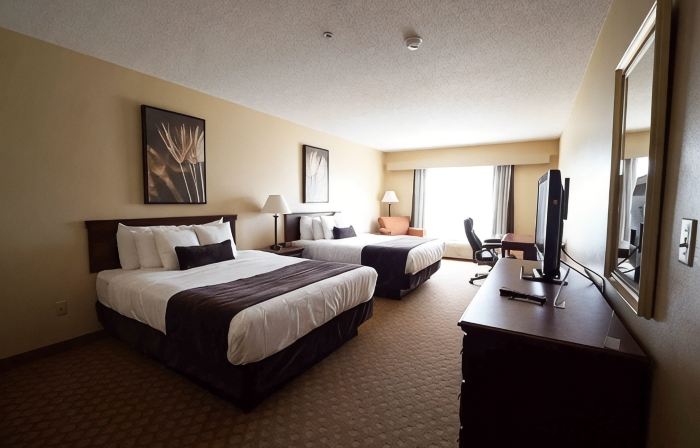 Town & Country Inn and Suites