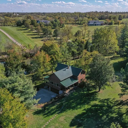 Scenic Stillwater Retreat in rural KY Horse Country, WiFi/AC, Fishing/Canoeing