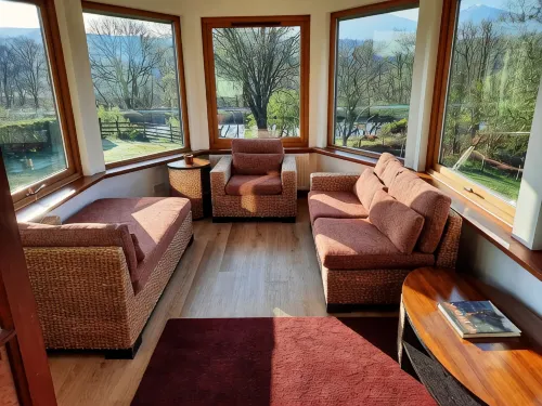Maybank self catering sleeps 8, pets welcome. - Wifi