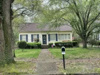 Charming 1930's Euclid Ave Bungalow