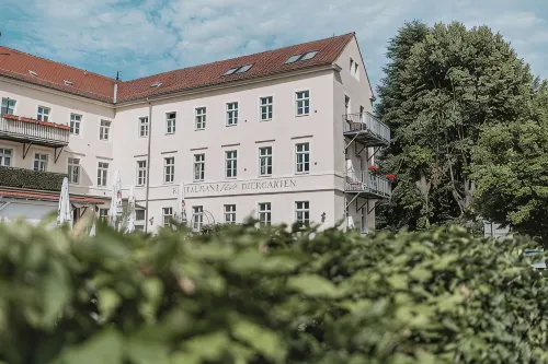 Apartment Flurin in the heart of Königstein with parking lot. Family friendly