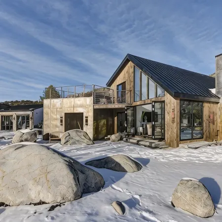 Riverfront Retreat w/ Mountain Views