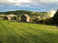 Willow Cottage at Hillside Hideaways-1BR/1BA-Private Getaway in Amish Country - 3-Star