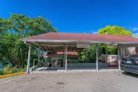 Modern Sea View Renovated Studio Hip Strip โรงแรมใน