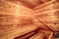Private - 7 bed 3 bath Lake Cabin +Hot Tub +Dock +2 Pedal Boats +2 canoes +Sauna - 샬레 호텔