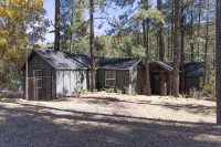 Cozy Cabin in the Pines Address: 4763 S View Rd Prescott AZ 86303 - Hytter