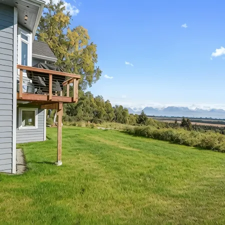 Spacious home w full Kachemak Bay views