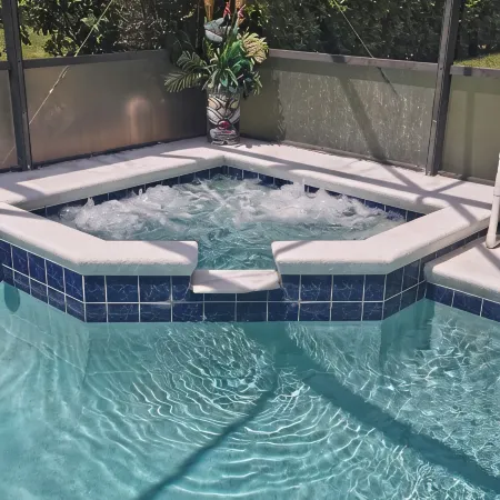 5 Star - 5 Br/4 Bath Villa - Perfect for Family Vacation. Minutes to Disney.