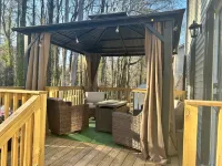 The Red Magnolia, Refreshing, Cozy, Game Room, Historic Roswell! - Wi-Fi