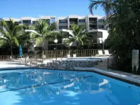 Beautiful Remodeled Condo 2B 1.5Ba