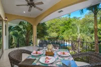 Walk to Everything! 2Br Villa at Playa Penca! Pool, Parking + Massages on us! - 2 星級