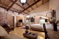 Desa Alamanis Resort Vila