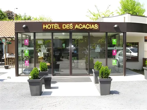 Logis Hôtel Restaurant des Acacias Lille Neuville en Ferrain - Airport Shuttle