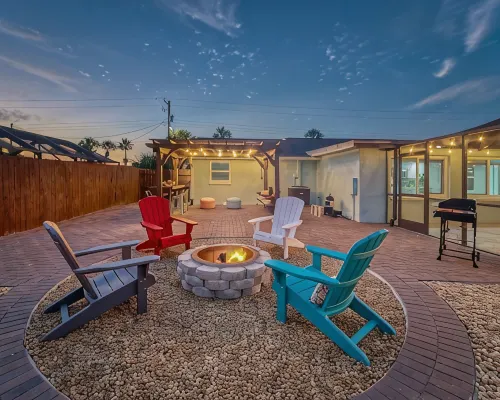 Summer Gem -Free Heated Pool -3B-2Br King-Q-2Twin-SB -Patio-Cozy Fire Pit-BBQ Hotels in Apollo Beach