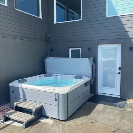 Lakeview Golf Course - Private Pool/Hot Tub - Pet Friendly - Soap Lake, WA