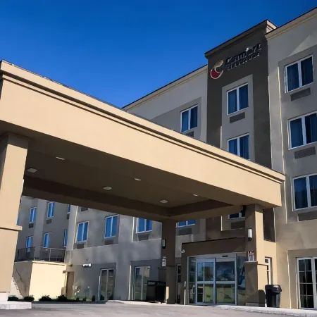 Comfort Inn & Suites